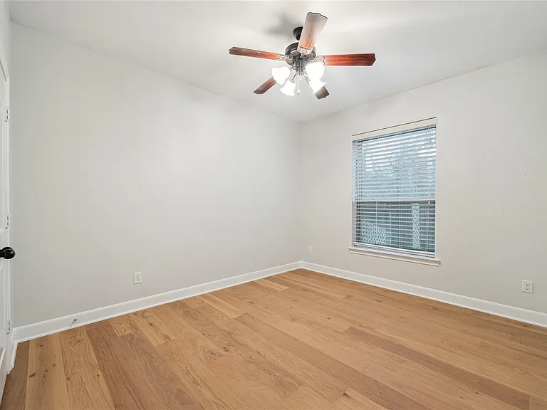 226 Jade Point — Photo 26