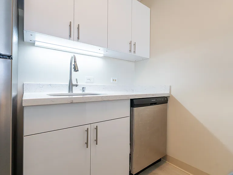 2611 Ala Wai Blvd #1704 — Photo 3