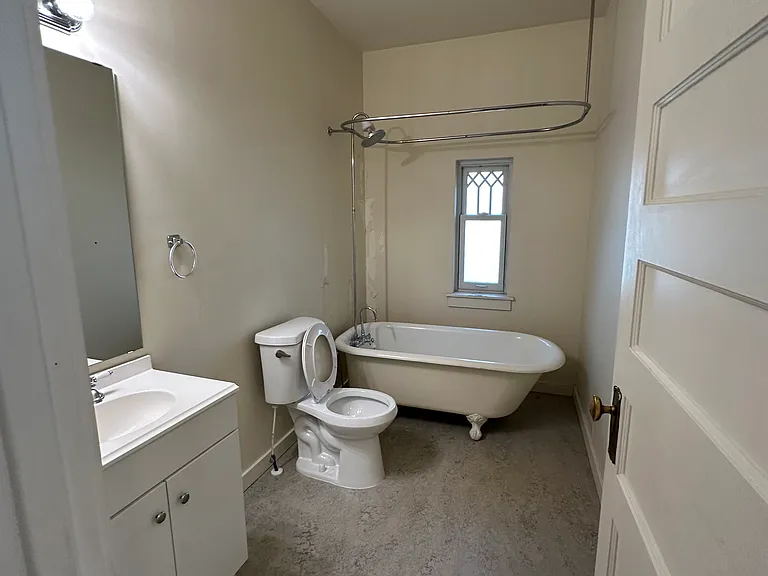 Woodruff Apartments — Photo 27