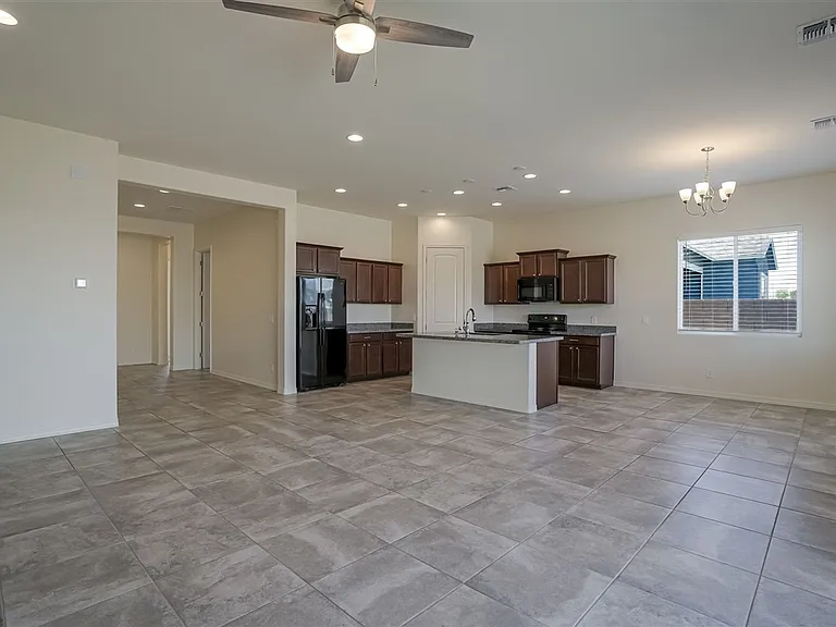 6832 Gables Trl — Photo 5