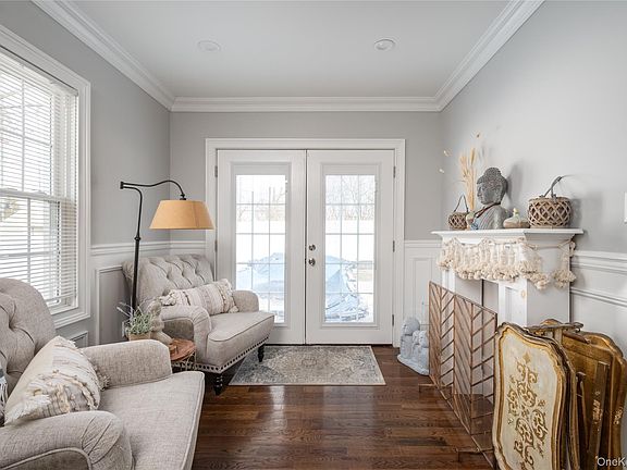 5th image of 132 Webster Street