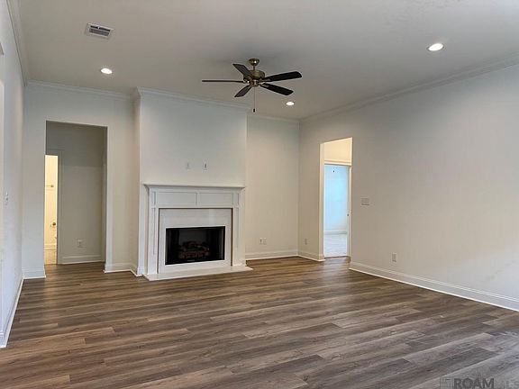 5th image of 9059 Parkway Dr