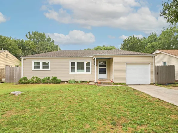347 W 4th St, Haysville, KS 67060