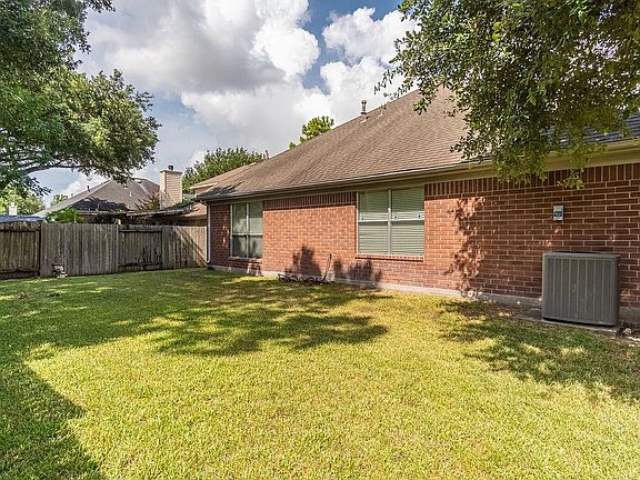 2nd image of 9302 Cabin Creek Dr