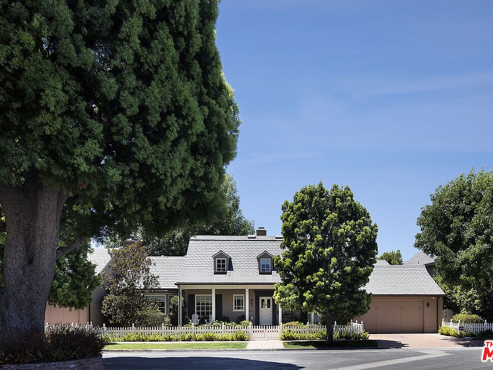 1st image of 10030 Toluca Lake Ave