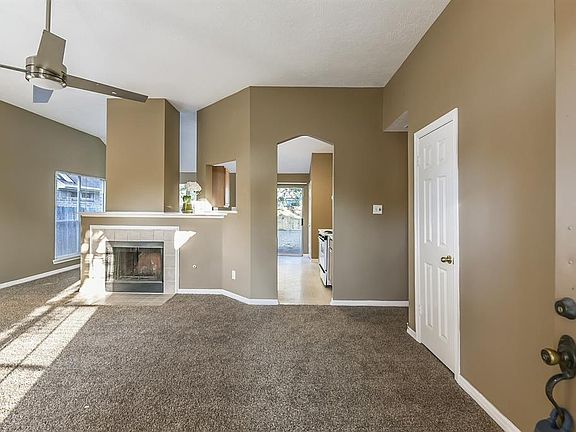 2nd image of 6410 Liberty Valley Dr