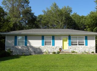 8703 W Trails West Dr, Columbia, MO 65202
