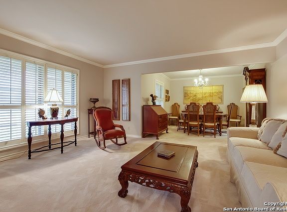4th image of 629 Balfour Dr