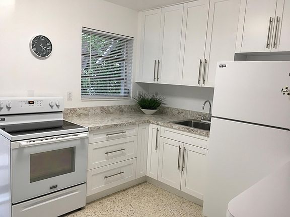 Open kitchen