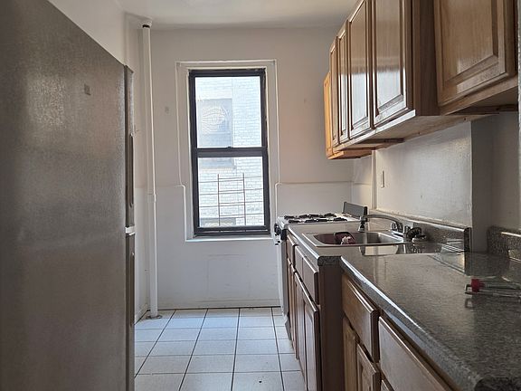 4th image of 481 Fort Washington Ave APT 58
