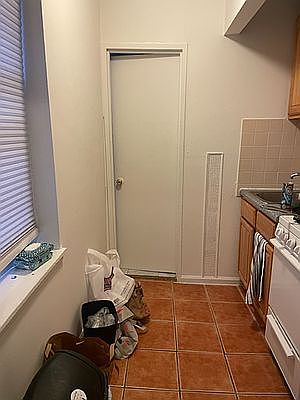 5th image of 321 E 83rd St APT 4