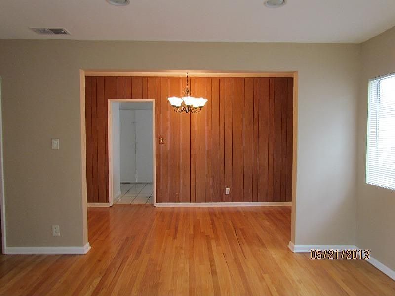 2nd image of 4928 Hesperia Ave