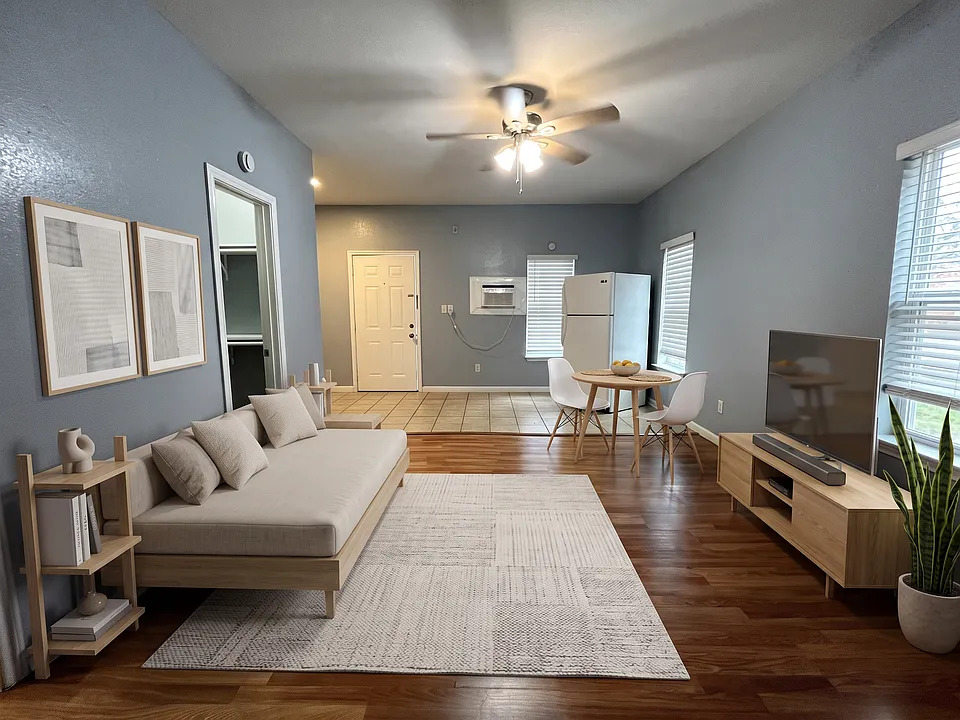 717 W Alabama St #4