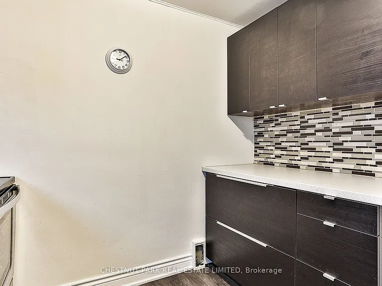 76 Walmsley Blvd #1 — Photo 8