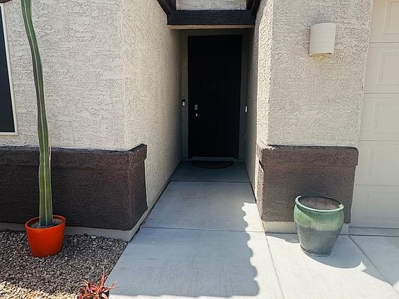 2nd image of 477 W Aberdeen Pl