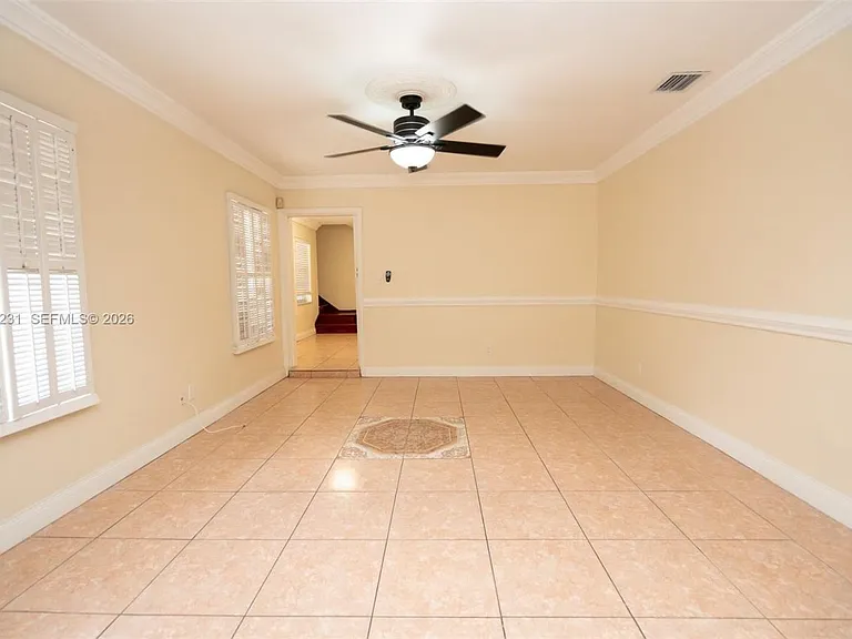 5613 Pierce St #1 — Photo 7