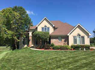 25040 W Palmer Ct, Antioch, IL 60002