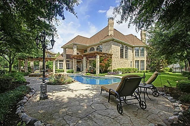 1st image of 4544 Biltmoore Dr