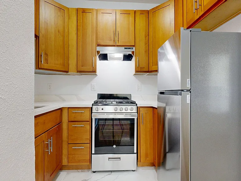 1060 Bush Street — Photo 18