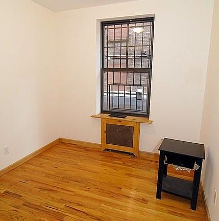 4th image of 646 10th Ave APT 1D