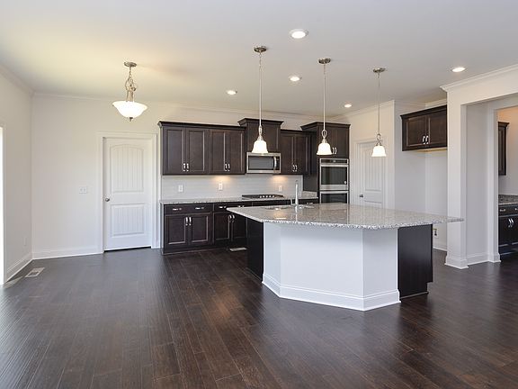 3rd image of 804 Odell Dr Lot 381