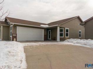 5405 E Schave St, Sioux Falls, SD 57110