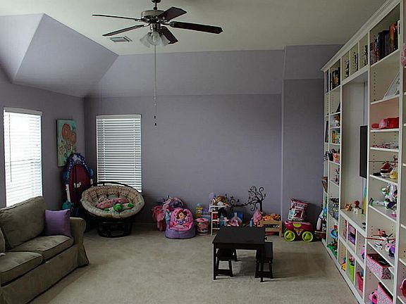 2nd image of 2873 Lucca Ct