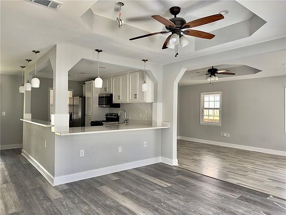 3rd image of 1128 Tupelo St