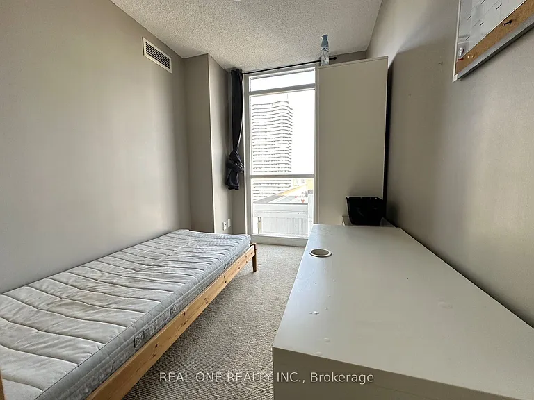 25 Carlton St #2309 — Photo 13