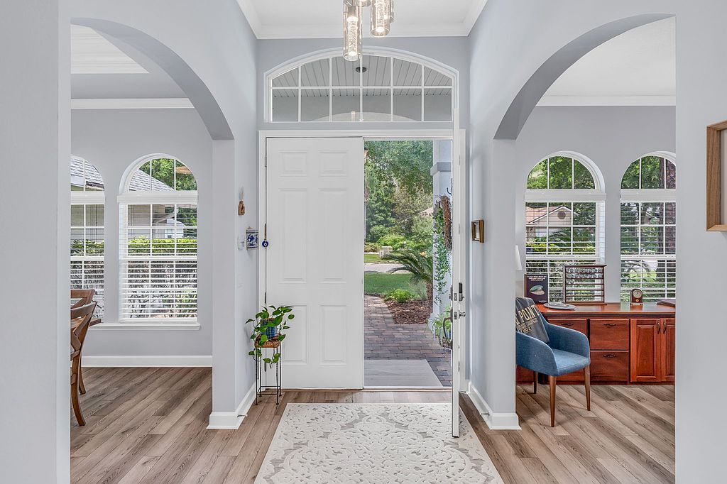 554 Santa Maria Dr - Property Image