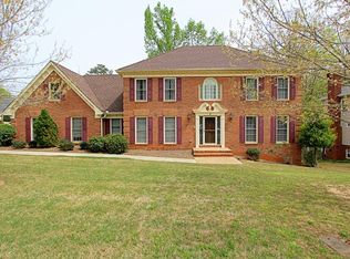 1220 Kelvington Way, Lilburn, GA 30047