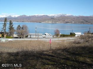 635 S Lakeshore Rd, Chelan, WA 98816