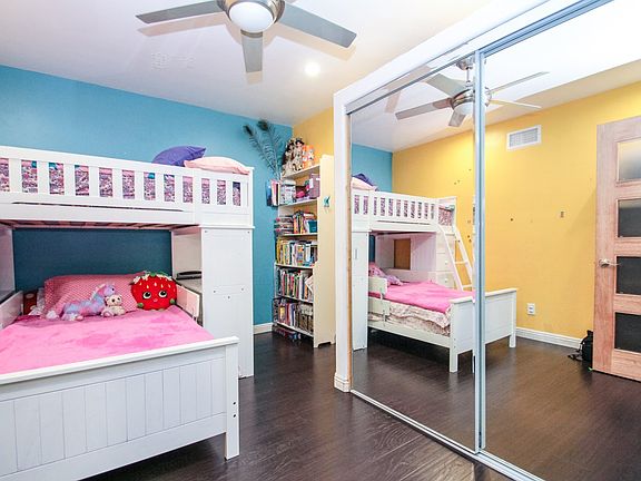 4th image of 330 N Jackson St APT 309
