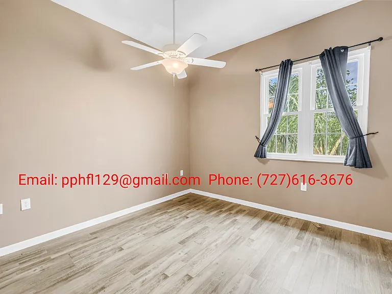 100 4th Ave S #129 — Photo 11