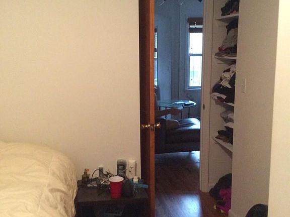 5th image of 25 Conselyea St #3
