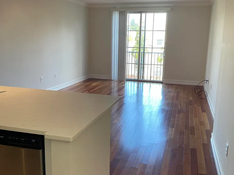 780 S Sapodilla Ave #412 — Photo 5