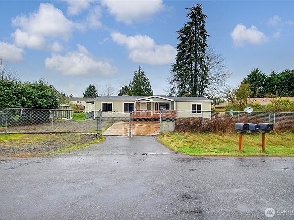 2nd image of 12124 106th Avenue Ct E