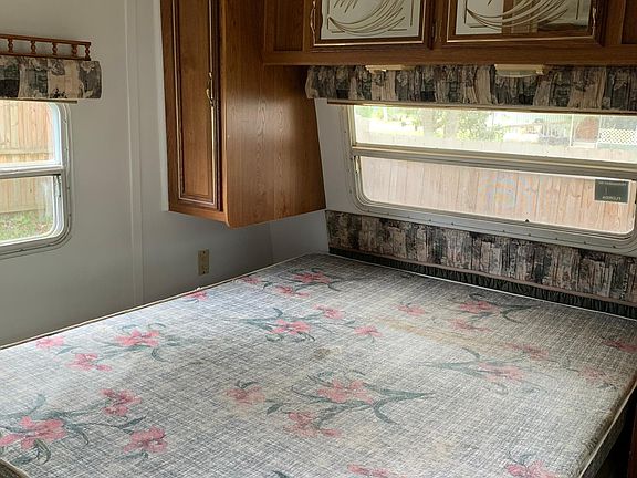 5th image of 4545 Cottonwood Dr #5