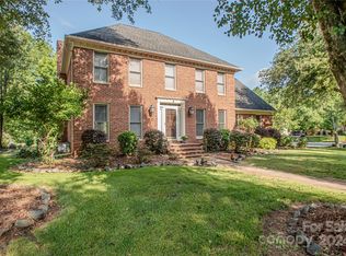 6325 Dovefield Rd, Charlotte, NC 28277