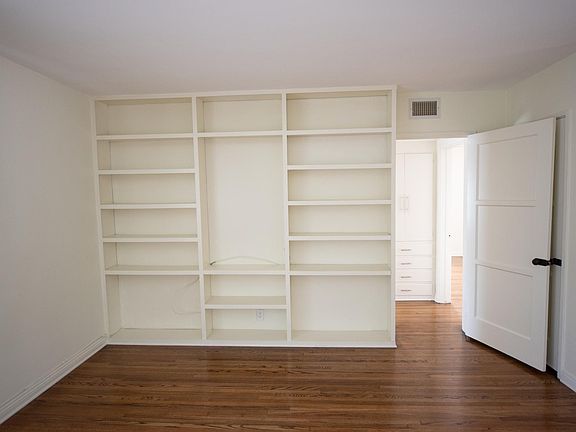 Living Room Bookshelf Wall
