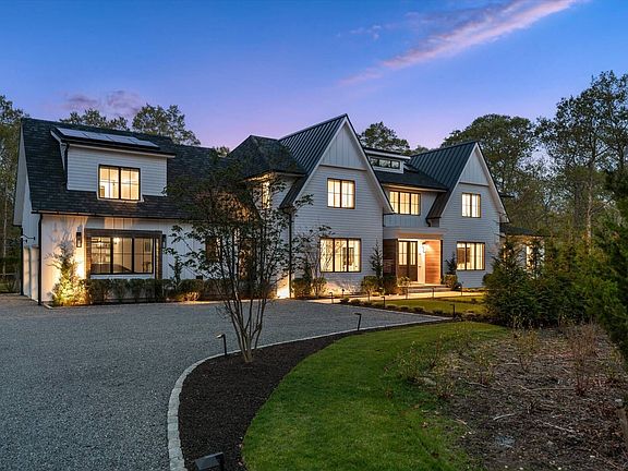 2nd image of 15 Great Oak Way