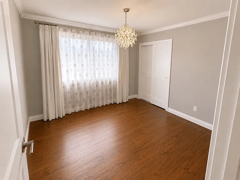 5920 Wilkinson Ave — Photo 23