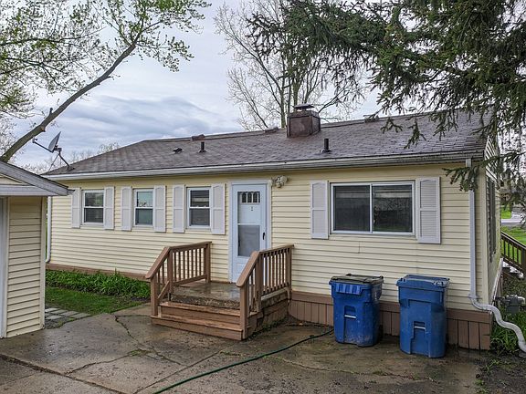 4th image of 1141 W Cook Rd