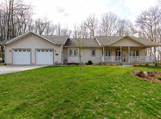 204 Greenwood Ln, Waverly, IA 50677