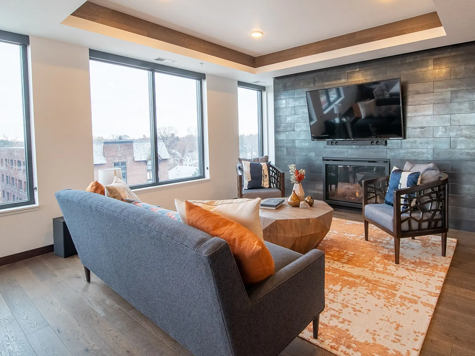 Grand & Syndicate Apartments — Photo 3