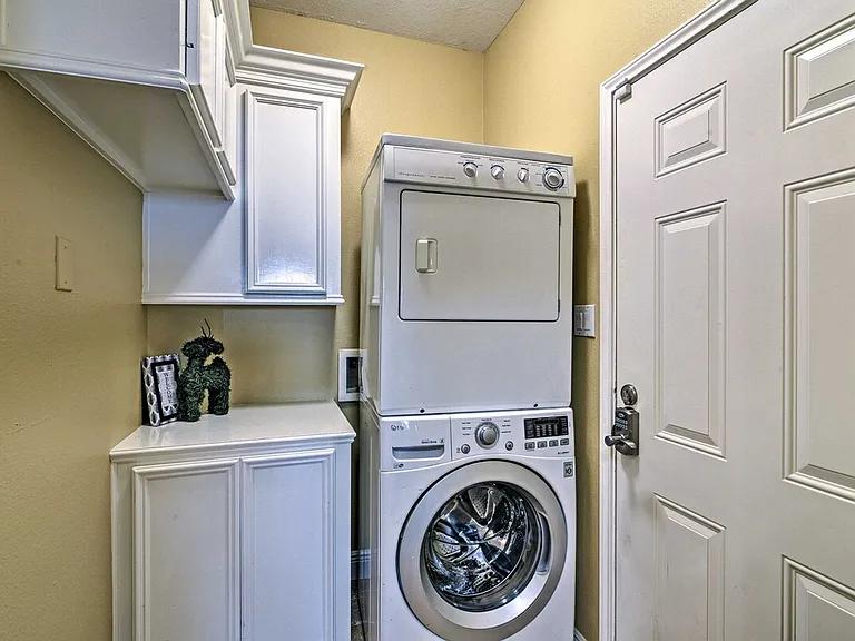 Laundry Room Cabinet