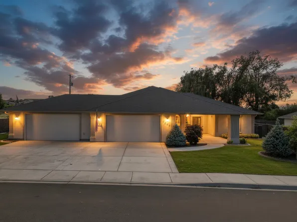 3221 Road 71st Pl, Pasco, WA 99301