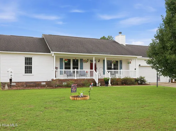 2345 Mayfield Drive, Winterville, NC 28590