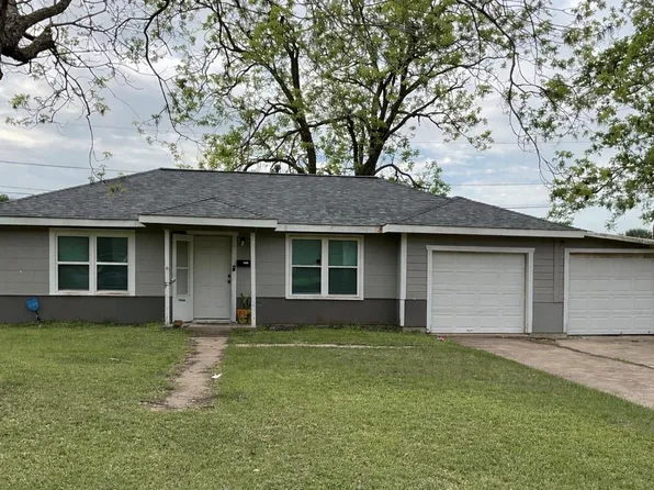 3320 Doris St, Bay City, TX 77414