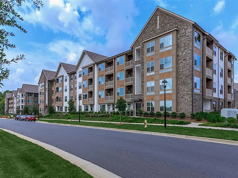 Berewick Pointe Apartments — Photo 41